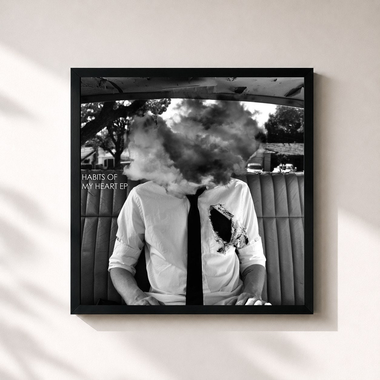 #noir Tableau carré de l'album Habits of My Heart (EP Version) de Jaymes Young, cadre noir 32x32 cm
