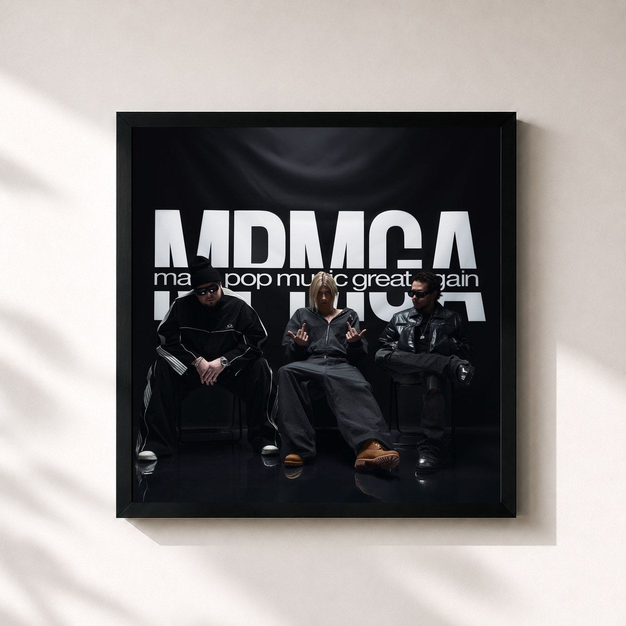 #noir Tableau carré de l'album MAKE POP MUSIC GREAT AGAIN de Uniqe, cadre noir 32x32 cm