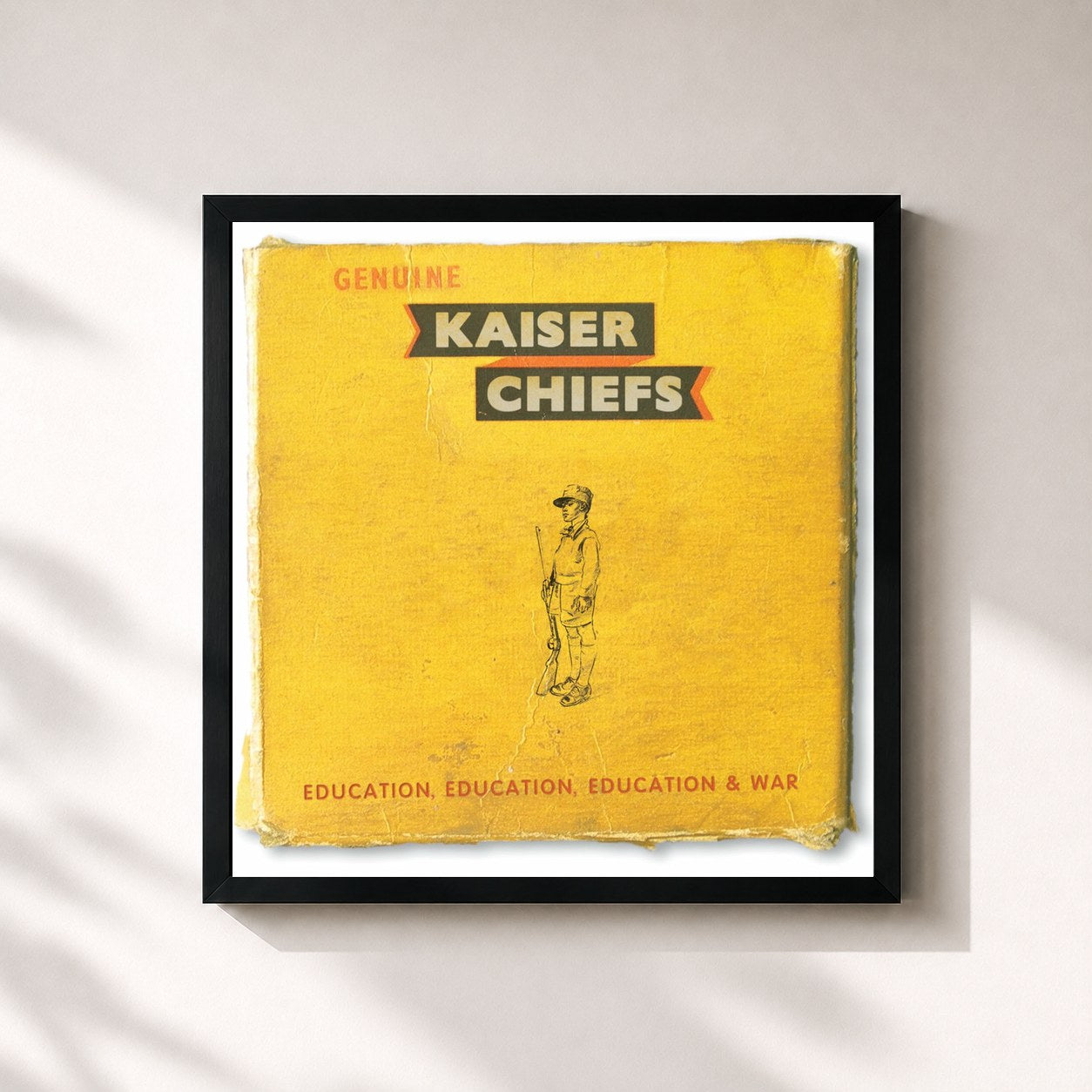 #noir Tableau carré de l'album Education, Education, Education & War de Kaiser Chiefs, cadre noir 32x32 cm