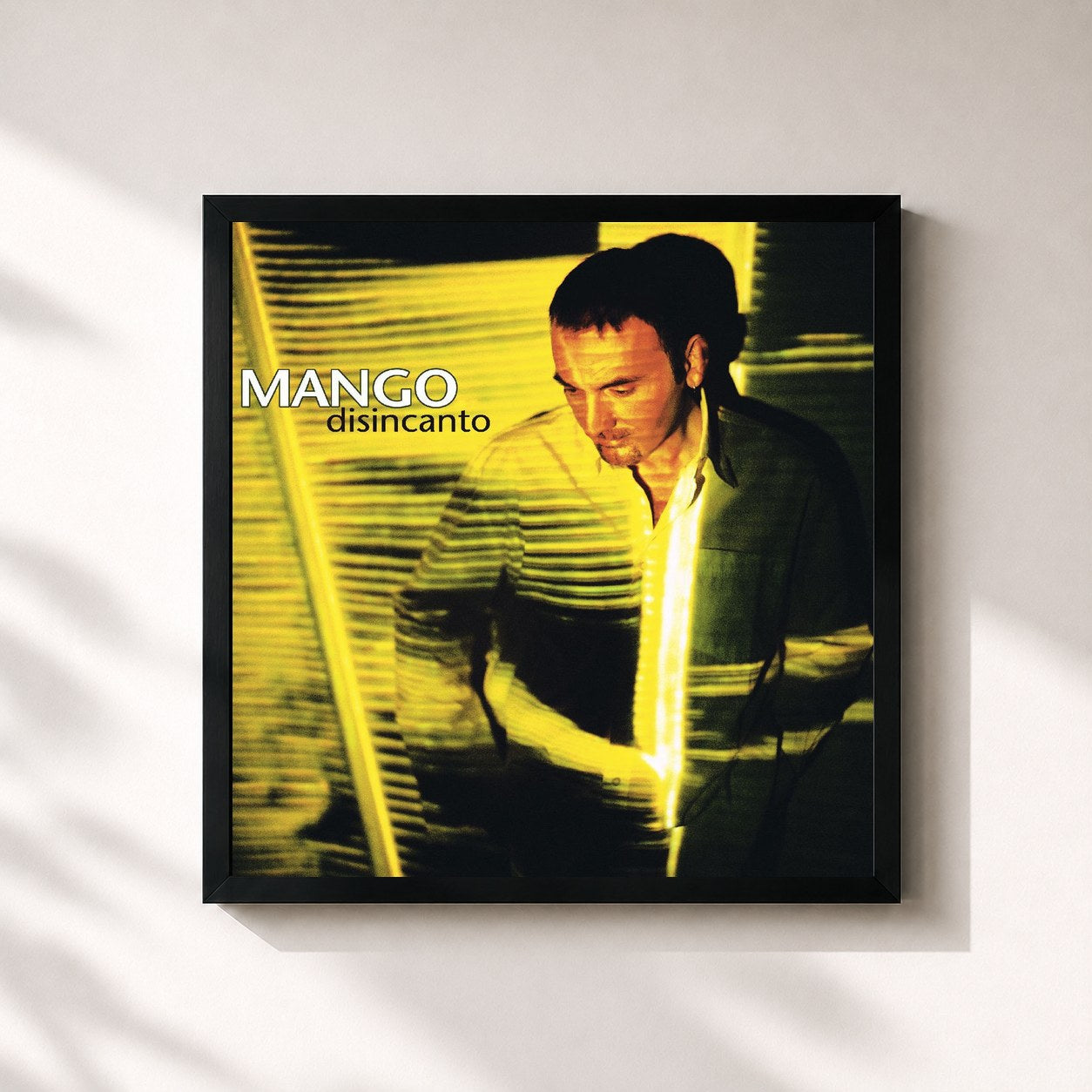 #noir Tableau carré de l'album Disincanto de Mango, cadre noir 32x32 cm