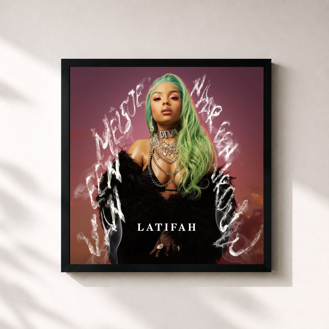 #noir Tableau carré de l'album Van Een Meisje Naar Een Vrouw de Latifah, cadre noir 32x32 cm