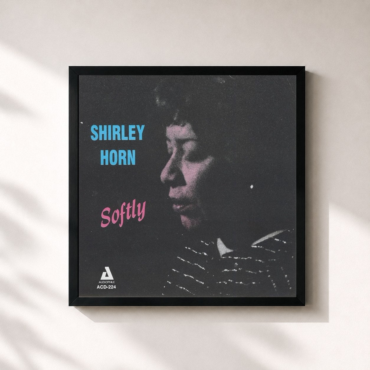#noir Tableau carré de l'album Softly de Shirley Horn, cadre noir 32x32 cm