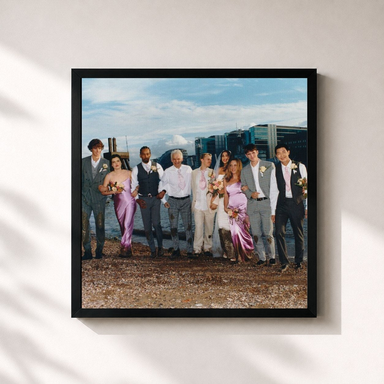 #noir Tableau carré de l'album Right Place, Wrong Person de Rm, cadre noir 32x32 cm