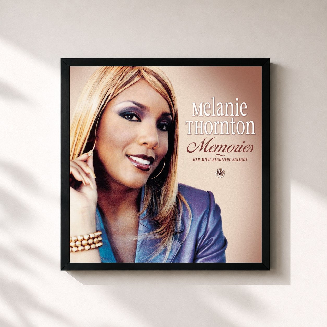 #noir Tableau carré de l'album Memories de Melanie Thornton, cadre noir 32x32 cm