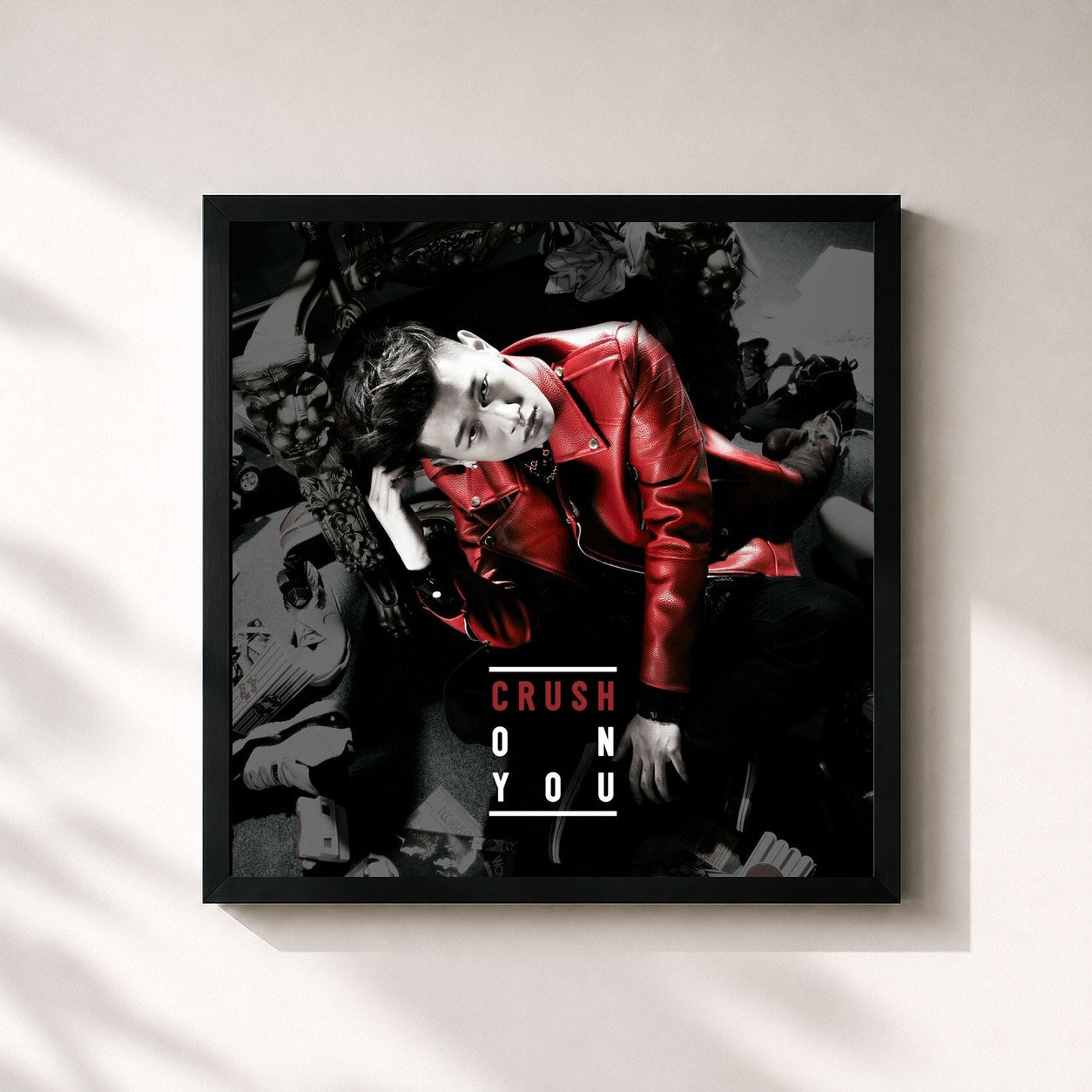 #noir Tableau carré de l'album Crush On You de Crush, cadre noir 32x32 cm