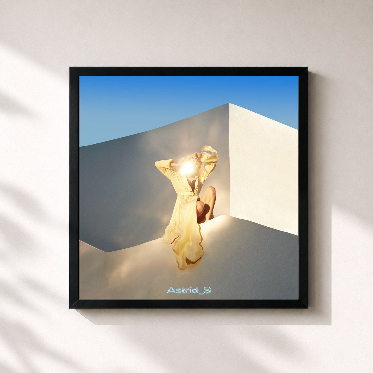 #noir Tableau carré de l'album Leave It Beautiful de Astrid S, cadre noir 32x32 cm
