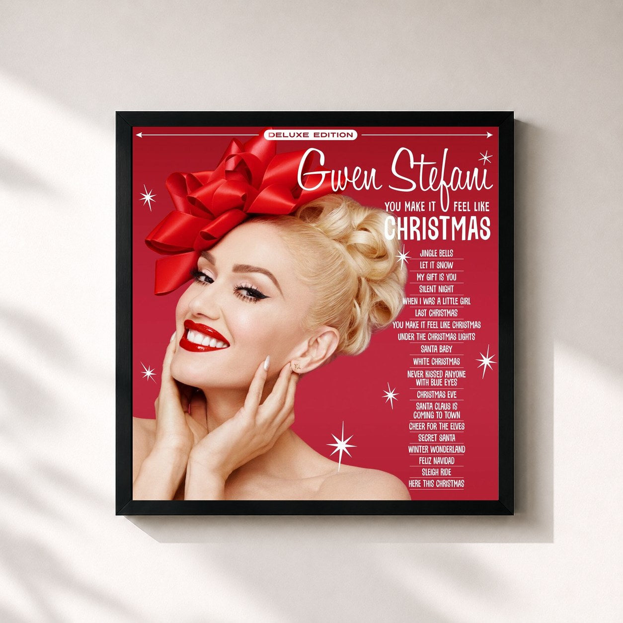 #noir Tableau carré de l'album You Make It Feel Like Christmas (Deluxe Edition - 2020) de Gwen Stefani, cadre noir 32x32 cm