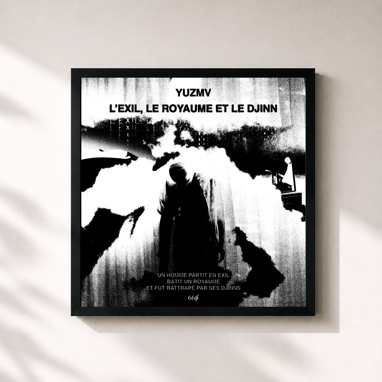 #noir Tableau carré de l'album L'exil, le royaume et le djinn de YUZMV, cadre noir 32x32 cm