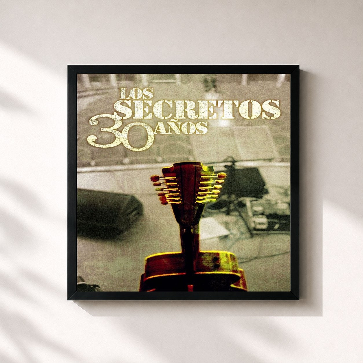 #noir Tableau carré de l'album 30 años de Los Secretos, cadre noir 32x32 cm