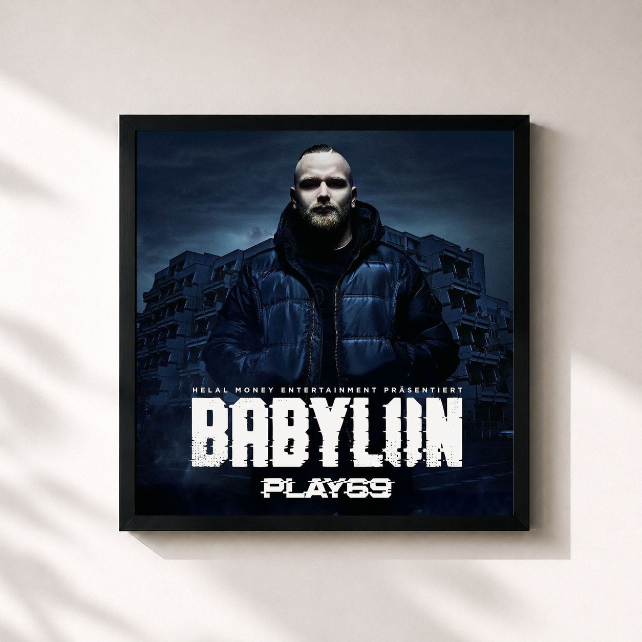 #noir Tableau carré de l'album Babylon de Play69, cadre noir 32x32 cm