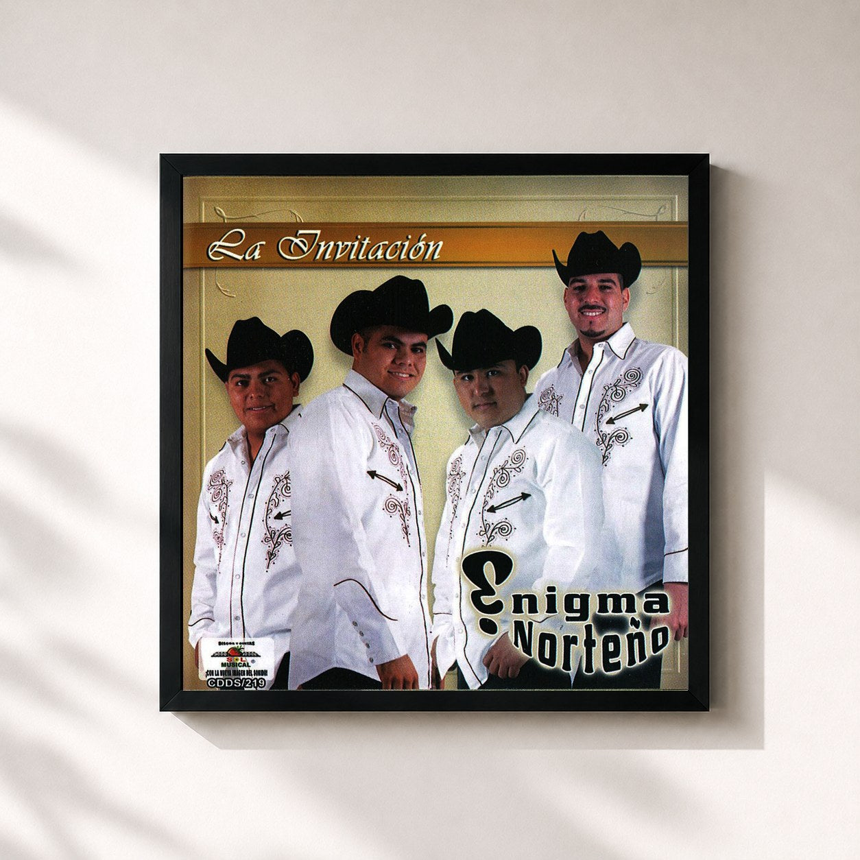 #noir Tableau carré de l'album La Invitacion de Enigma Norteño, cadre noir 32x32 cm