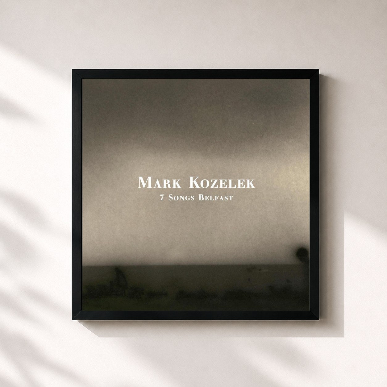 #noir Tableau carré de l'album 7 Songs Belfast de Mark Kozelek, cadre noir 32x32 cm