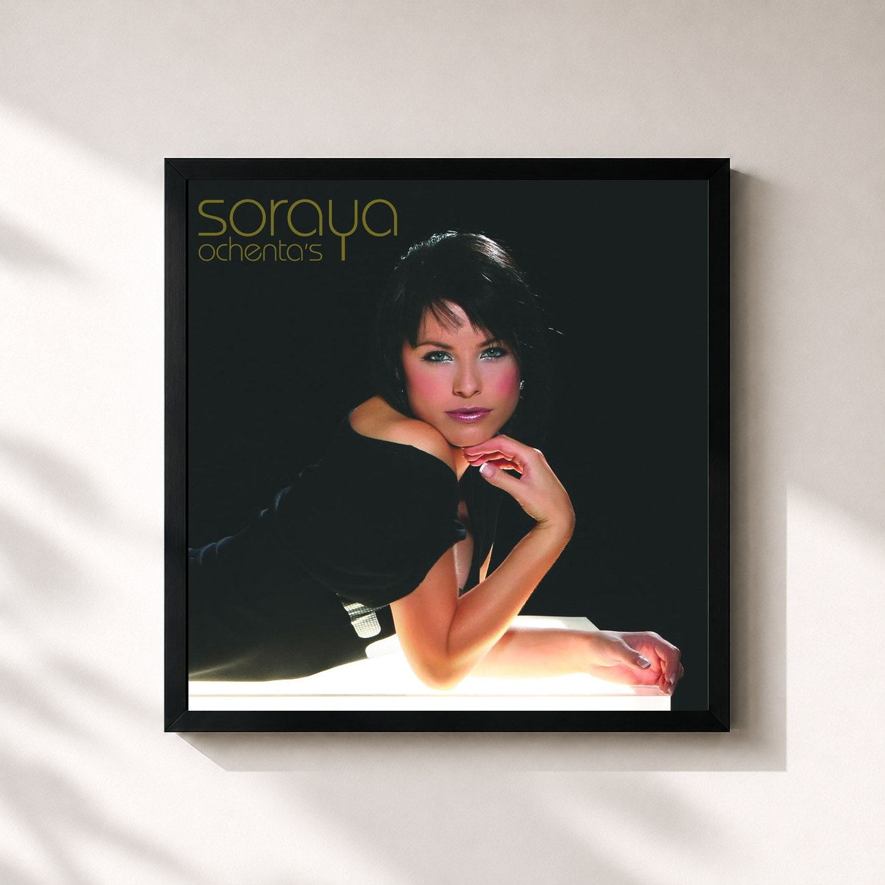 #noir Tableau carré de l'album Ochenta´s de Soraya, cadre noir 32x32 cm