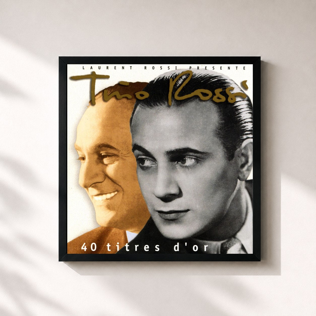 #noir Tableau carré de l'album 40 titres d'or de Tino Rossi, cadre noir 32x32 cm