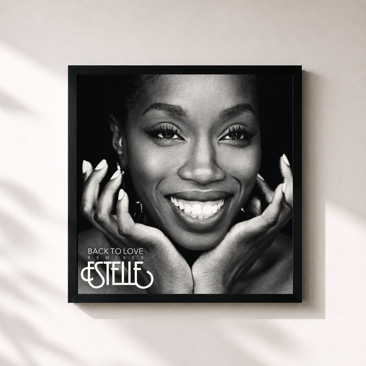 #noir Tableau carré de l'album Back to Love (Remixes) de Estelle, cadre noir 32x32 cm