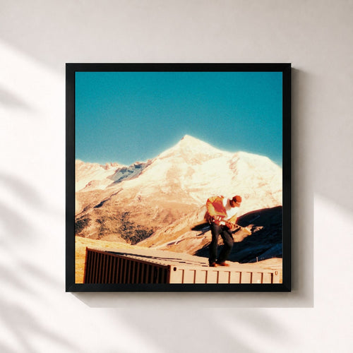 aupinard · pluie, montagnes et soleil — Framed art print