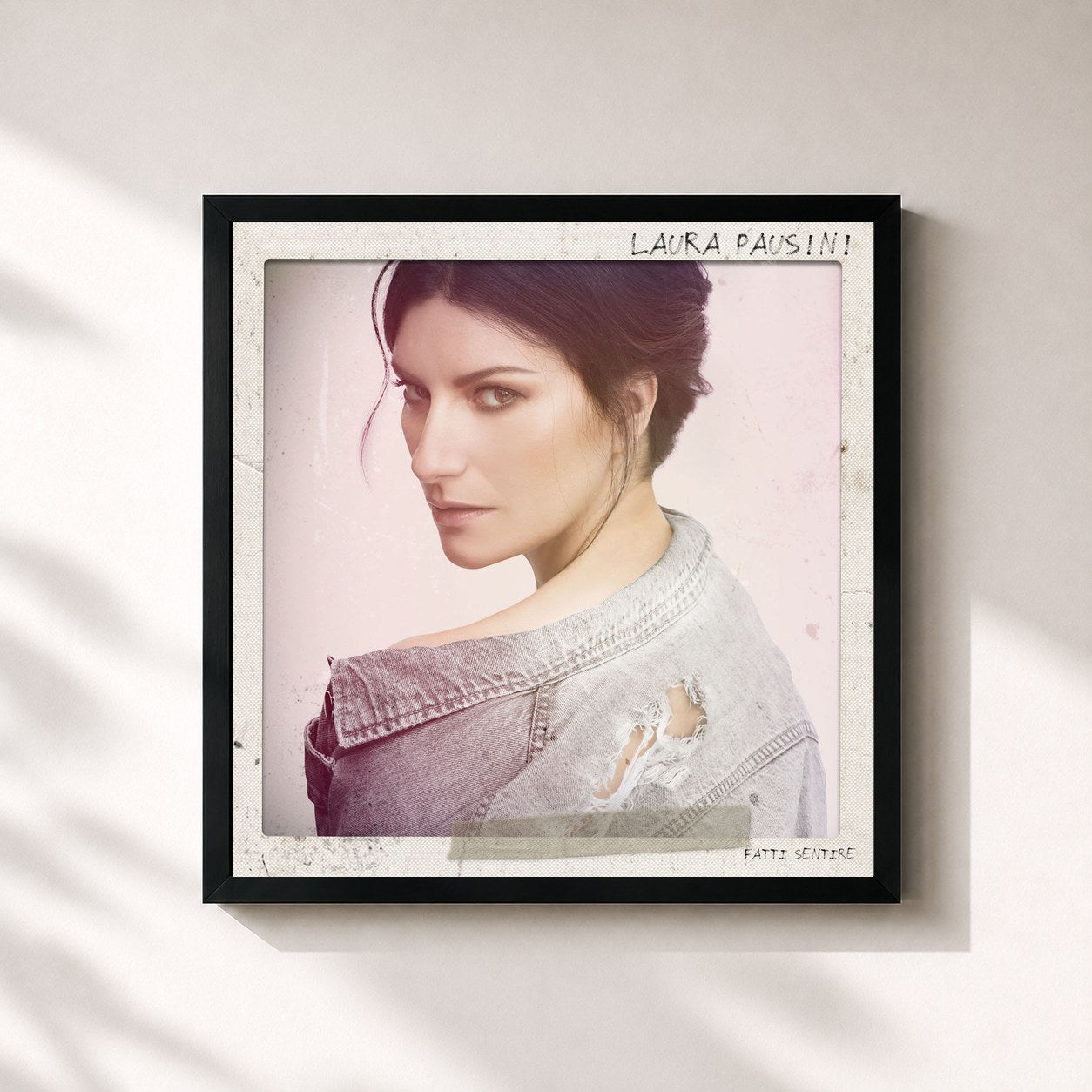 #noir Tableau carré de l'album Fatti sentire de Laura Pausini, cadre noir 32x32 cm