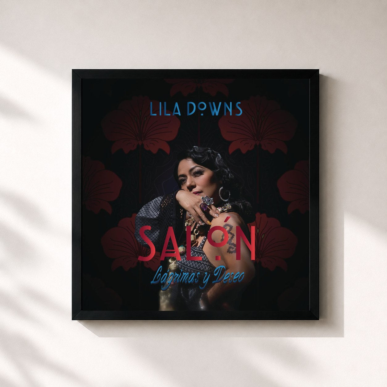 #noir Tableau carré de l'album Salón Lágrimas y Deseo de Lila Downs, cadre noir 32x32 cm