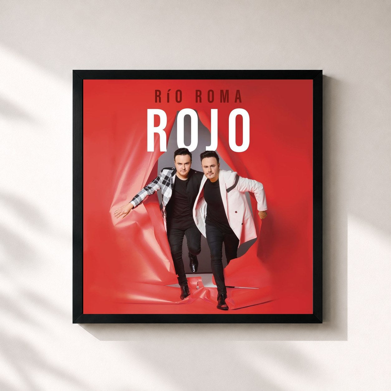#noir Tableau carré de l'album Rojo de Río Roma, cadre noir 32x32 cm