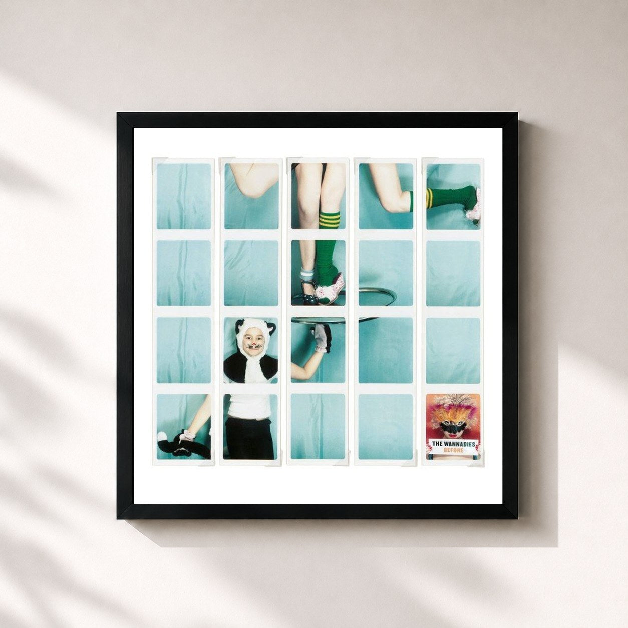 #noir Tableau carré de l'album Before and After (Extended Version) de The Wannadies, cadre noir 32x32 cm