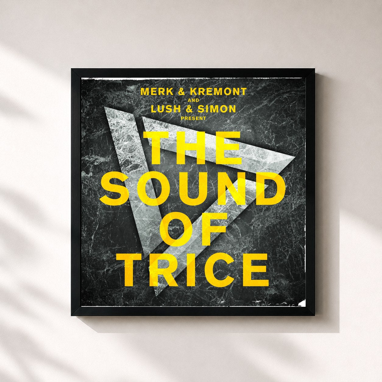 #noir Tableau carré de l'album The Sound Of Trice de Merk & Kremont, cadre noir 32x32 cm