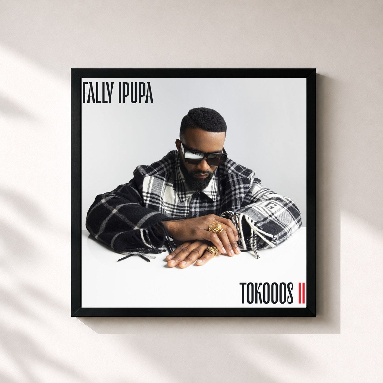 #noir Tableau carré de l'album Tokooos II de Fally Ipupa, cadre noir 32x32 cm