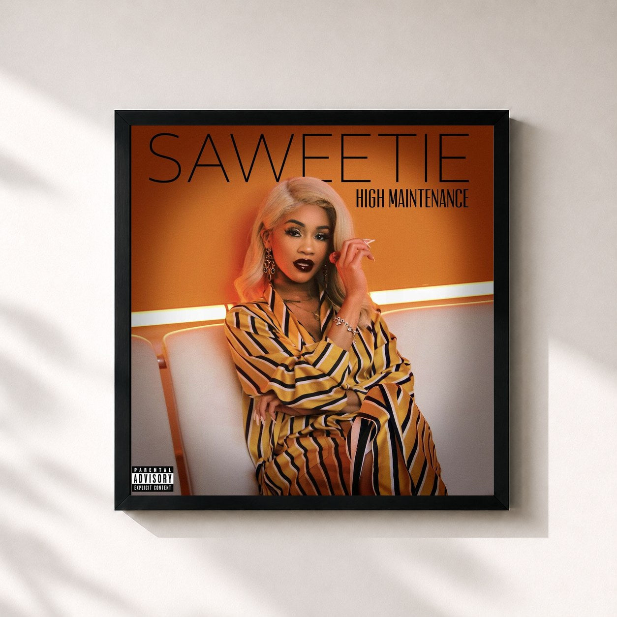 #noir Tableau carré de l'album High Maintenance de Saweetie, cadre noir 32x32 cm