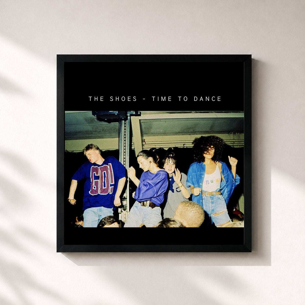 #noir Tableau carré de l'album Time To Dance de The Shoes, cadre noir 32x32 cm