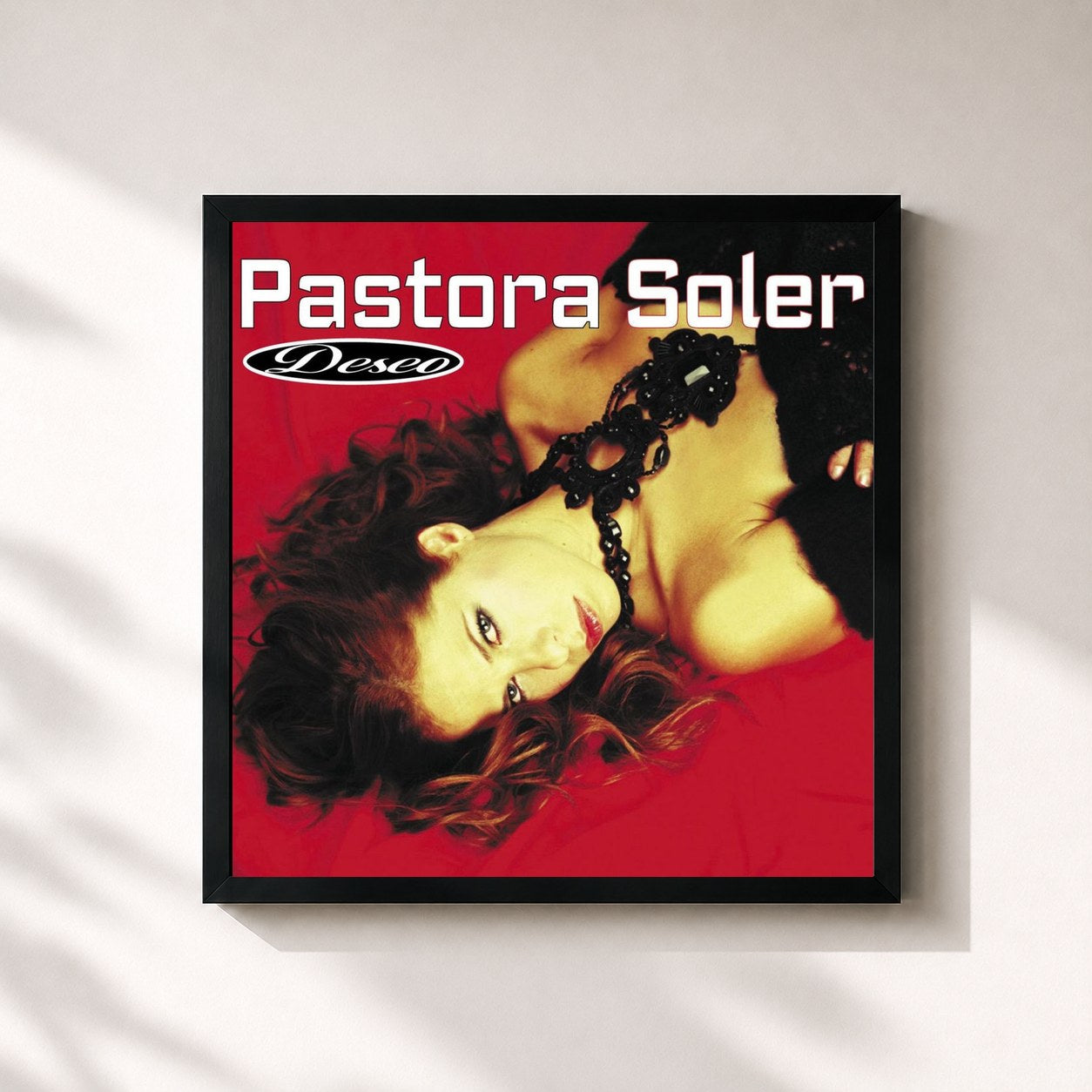 #noir Tableau carré de l'album Deseo de Pastora Soler, cadre noir 32x32 cm