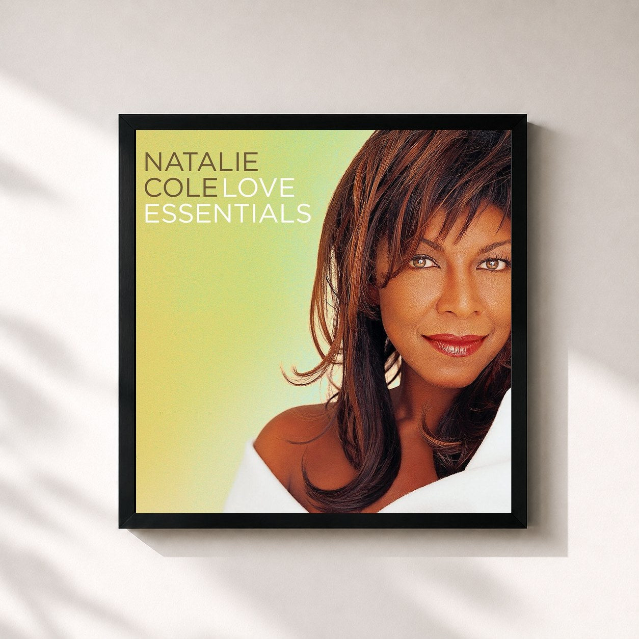 #noir Tableau carré de l'album Love Essentials de Natalie Cole, cadre noir 32x32 cm