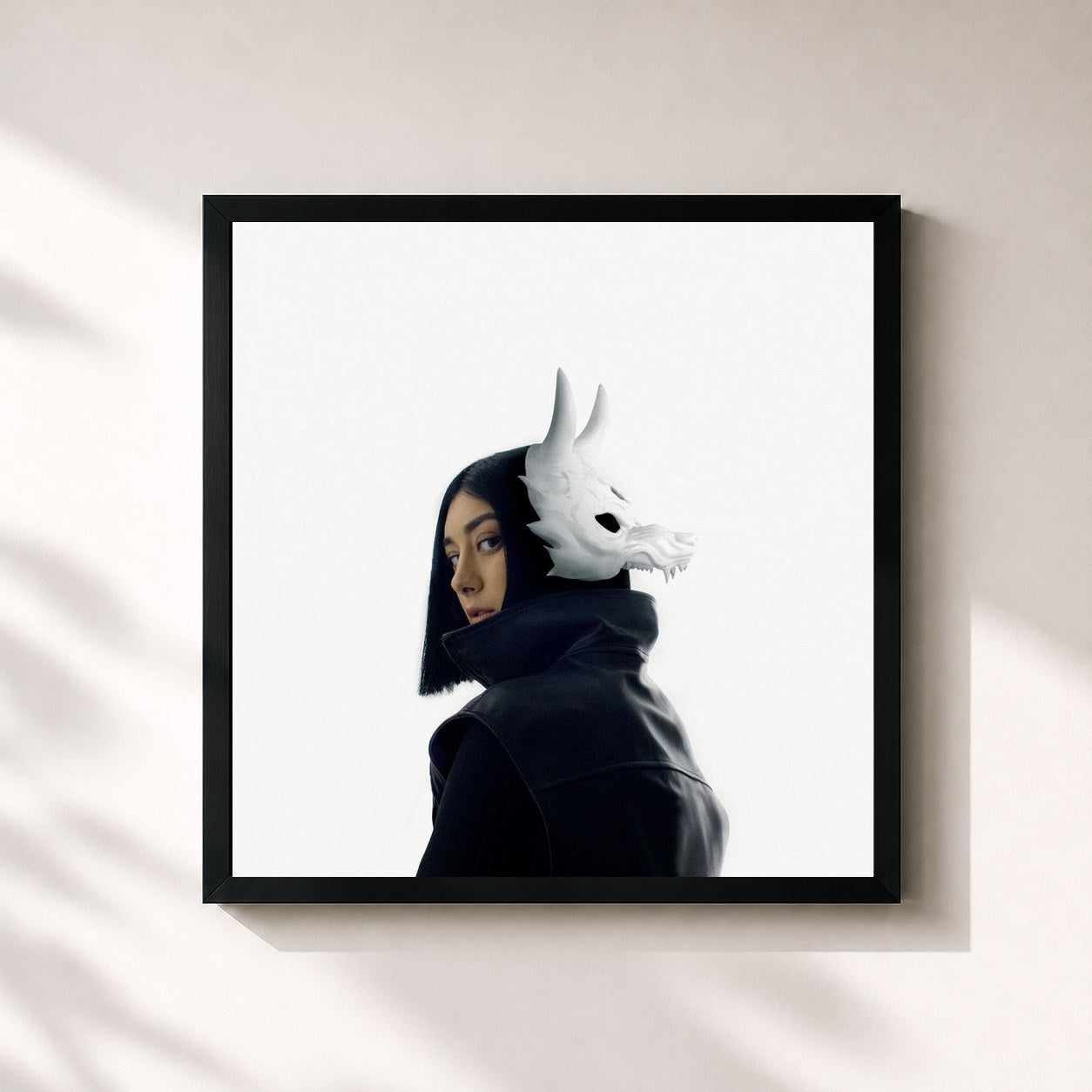 #noir Tableau carré de l'album NACHT de ELIF, cadre noir 32x32 cm