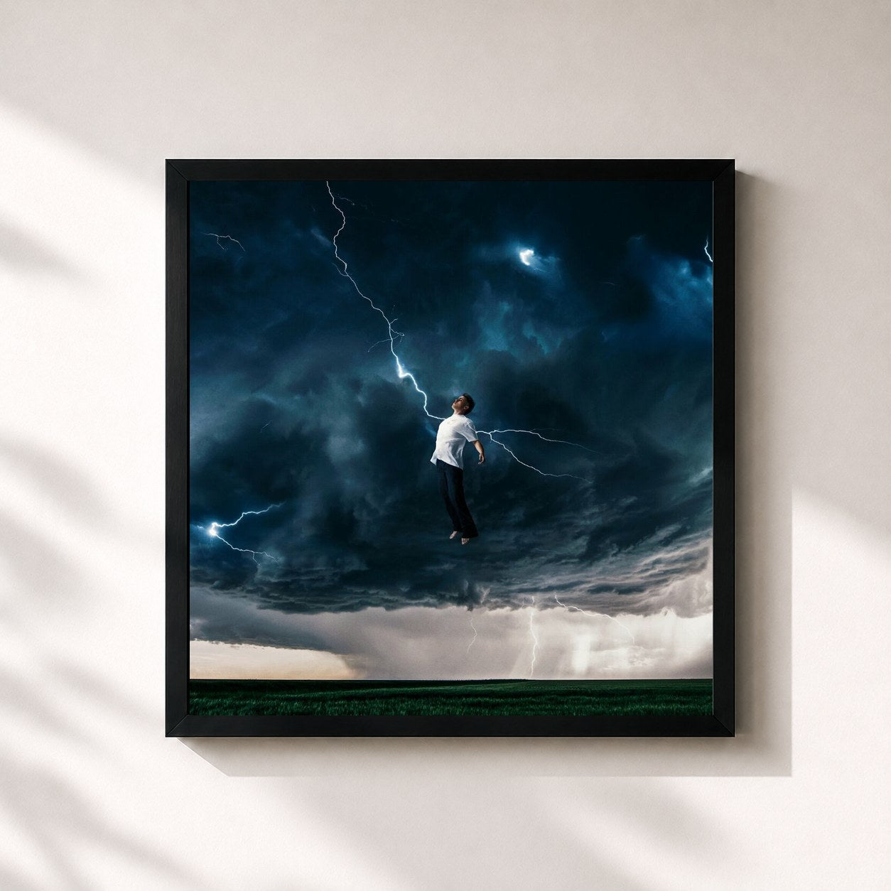 #noir Tableau carré de l'album STORM de Soge Culebra, cadre noir 32x32 cm