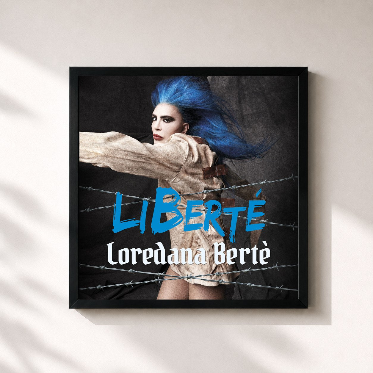 #noir Tableau carré de l'album LiBerté de Loredana Bertè, cadre noir 32x32 cm