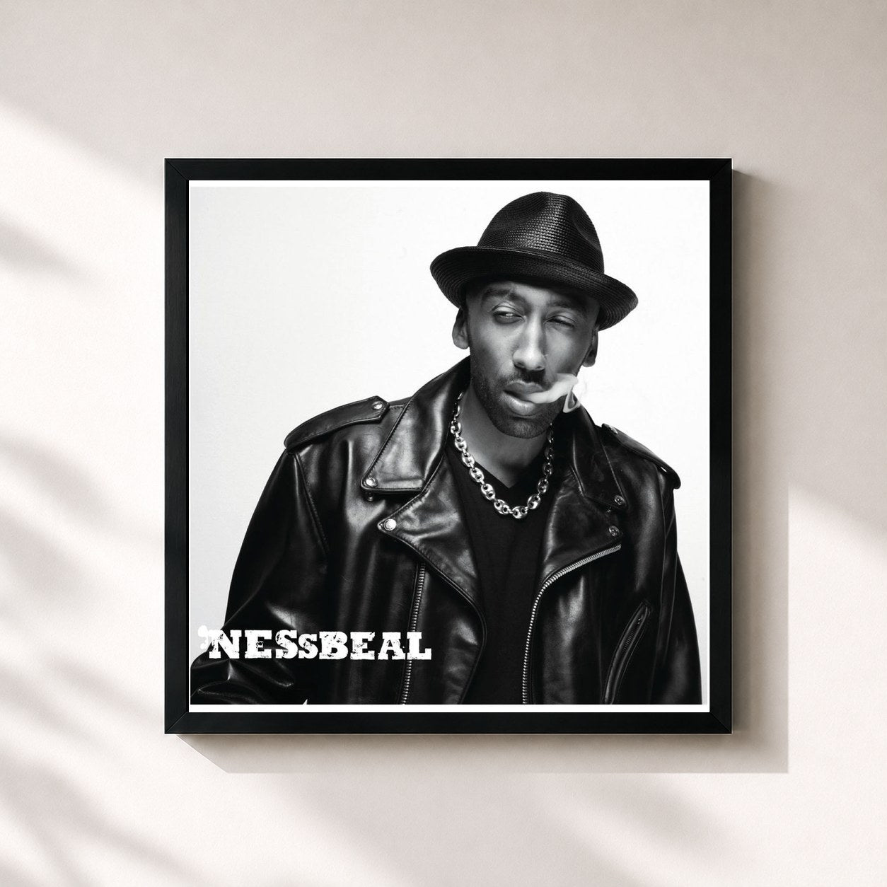 #noir Tableau carré de l'album Ne2S de Nessbeal, cadre noir 32x32 cm