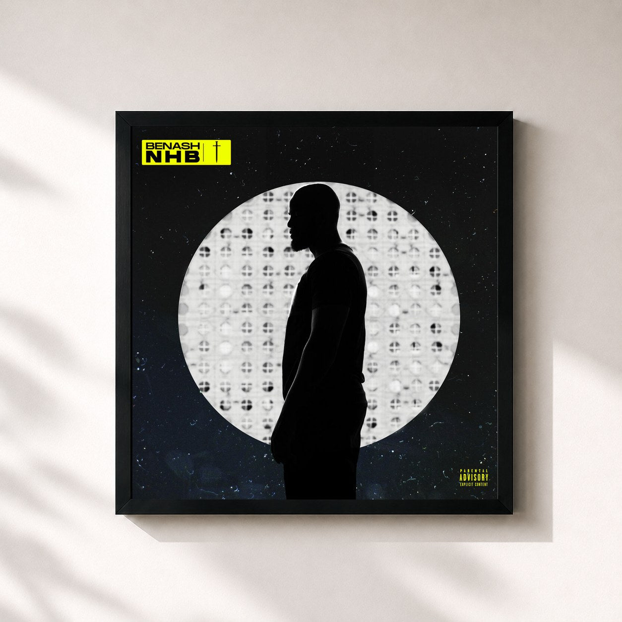 #noir Tableau carré de l'album NHB de Benash, cadre noir 32x32 cm