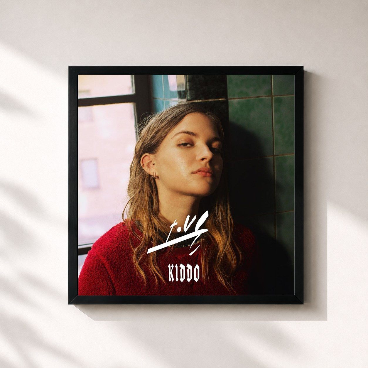 #noir Tableau carré de l'album Kiddo de Tove Styrke, cadre noir 32x32 cm