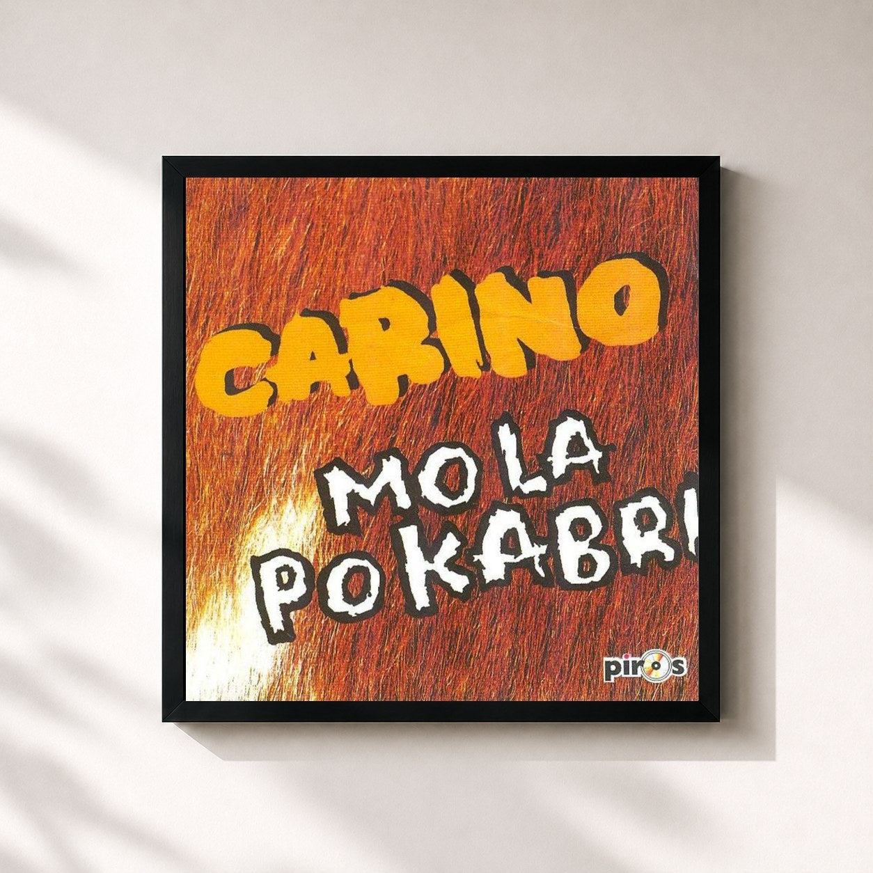 #noir Tableau carré de l'album Mo la po kabri (Ile Maurice) de Carino, cadre noir 32x32 cm