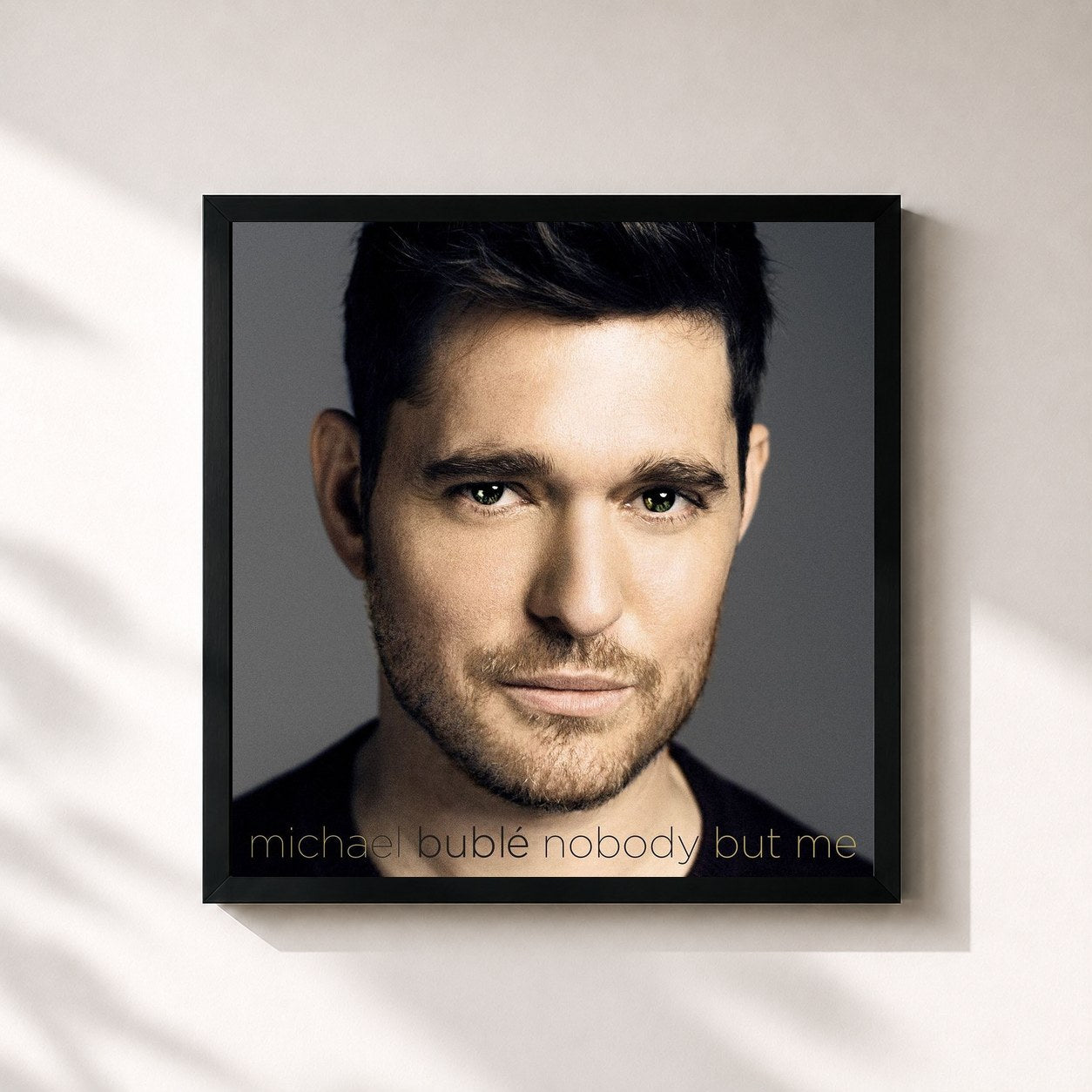 #noir Tableau carré de l'album Nobody but Me (Deluxe) de Michael Bublé, cadre noir 32x32 cm