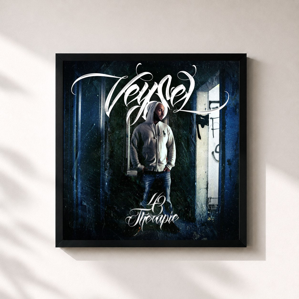 #noir Tableau carré de l'album 43 Therapie de Veysel, cadre noir 32x32 cm