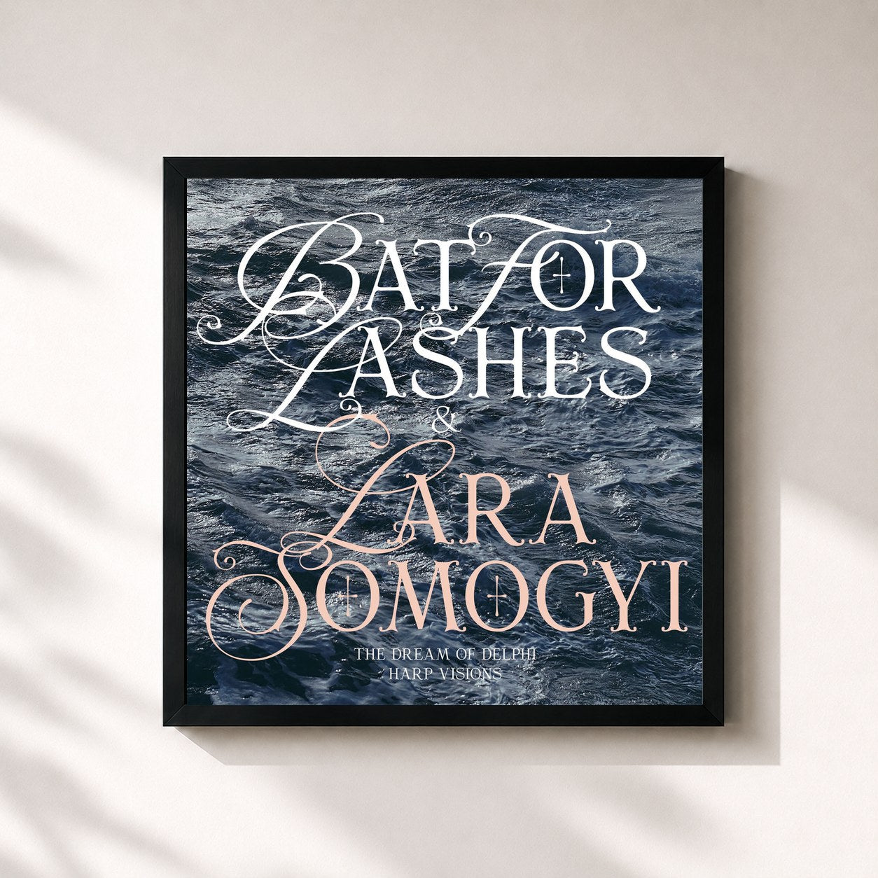 #noir Tableau carré de l'album The Dream Of Delphi (Harp Visions) de Bat for Lashes, cadre noir 32x32 cm