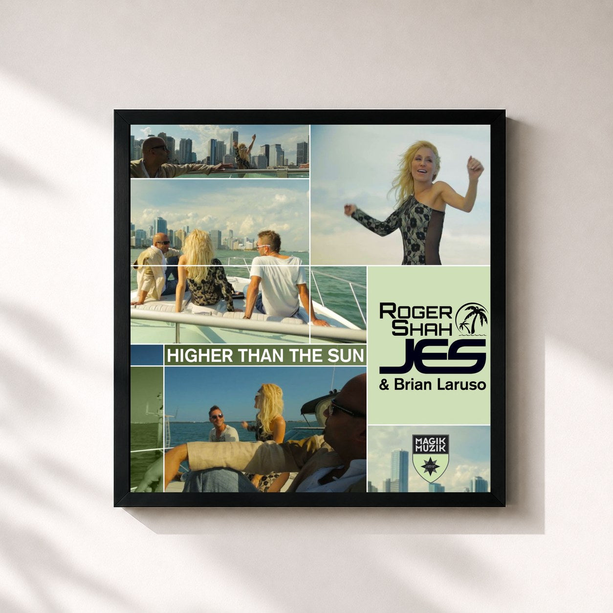 #noir Tableau carré de l'album Higher Than the Sun (Remixes) de Roger Shah, cadre noir 32x32 cm