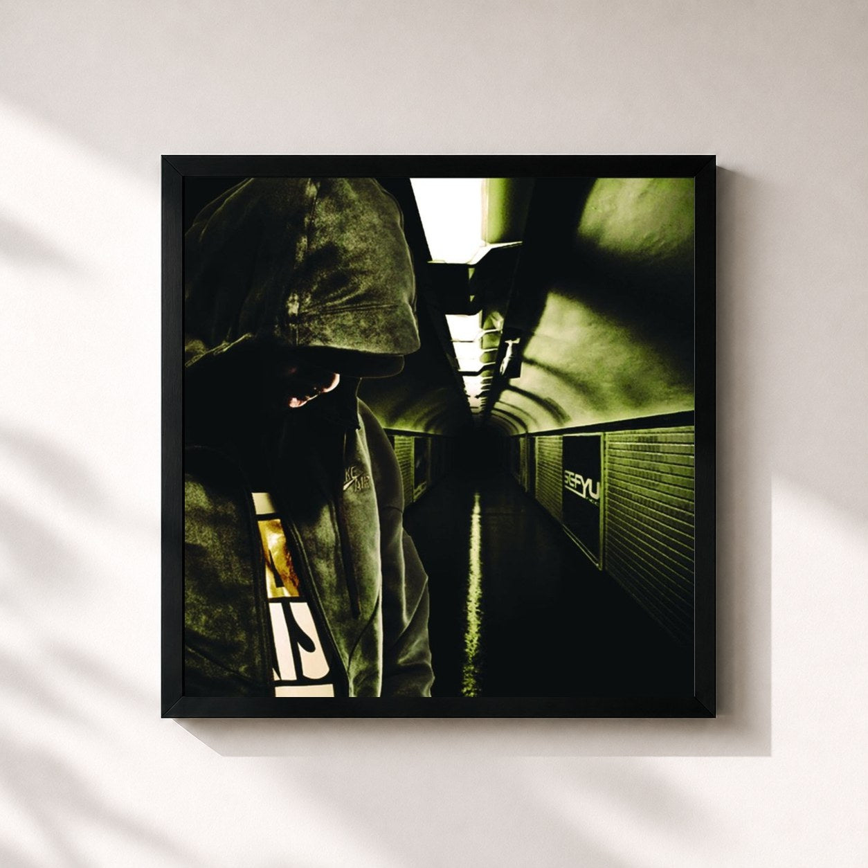 #noir Tableau carré de l'album Qui Suis-Je ? de Sefyu, cadre noir 32x32 cm