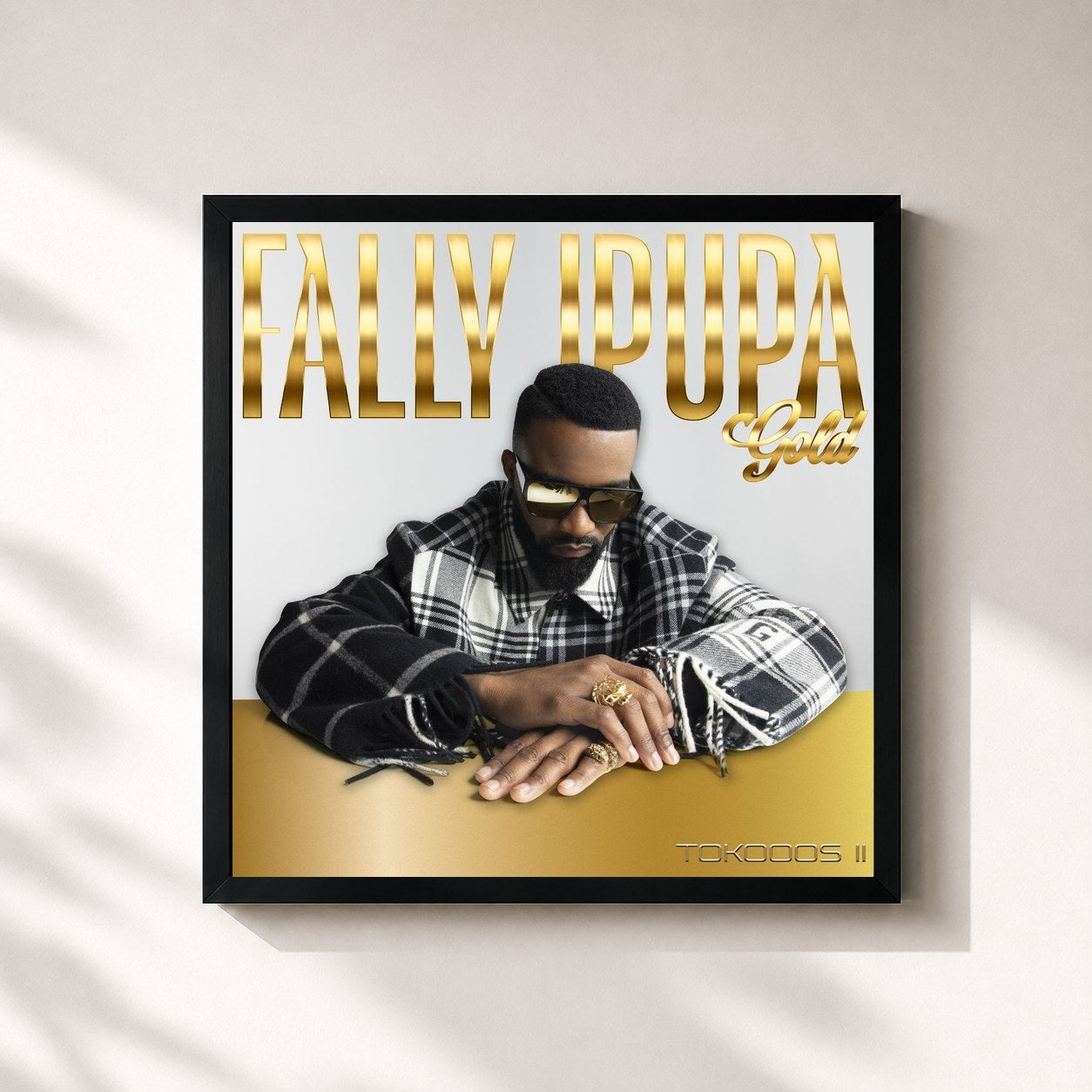 #noir Tableau carré de l'album Tokooos II Gold de Fally Ipupa, cadre noir 32x32 cm
