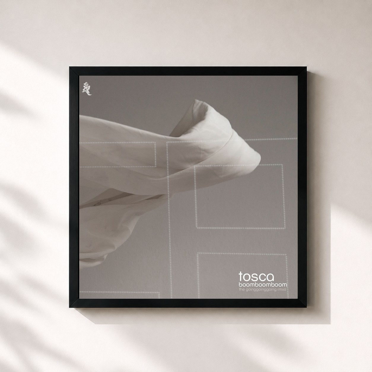 #noir Tableau carré de l'album Boom Boom Boom (The Going Going Going Remixes) de Tosca, cadre noir 32x32 cm