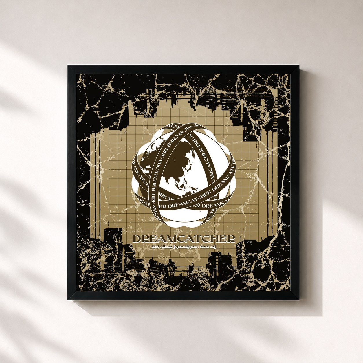 #noir Tableau carré de l'album [Apocalypse : Save us] de DREAMCATCHER, cadre noir 32x32 cm