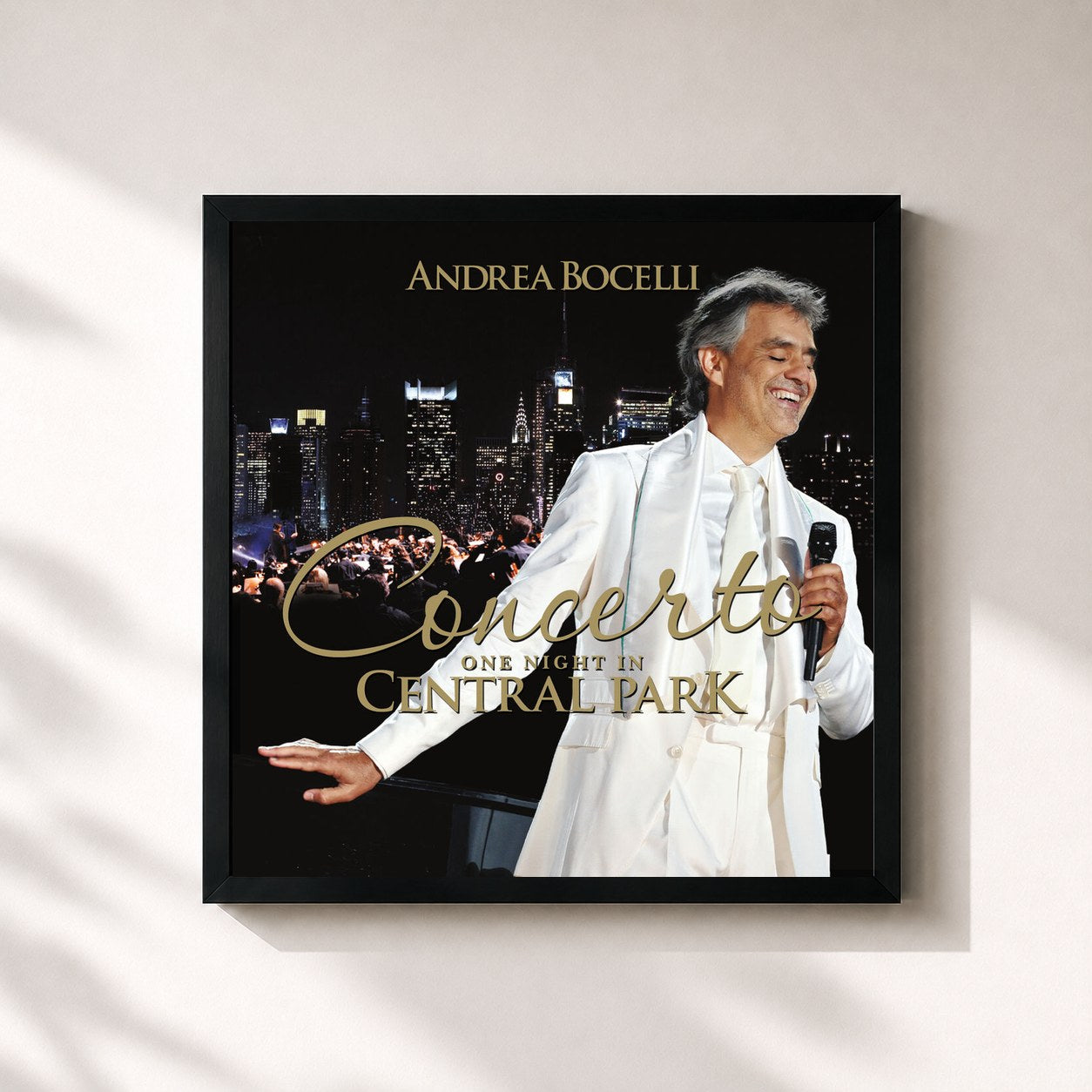 #noir Tableau carré de l'album Concerto: One Night In Central Park (Remastered) de Andrea Bocelli, cadre noir 32x32 cm