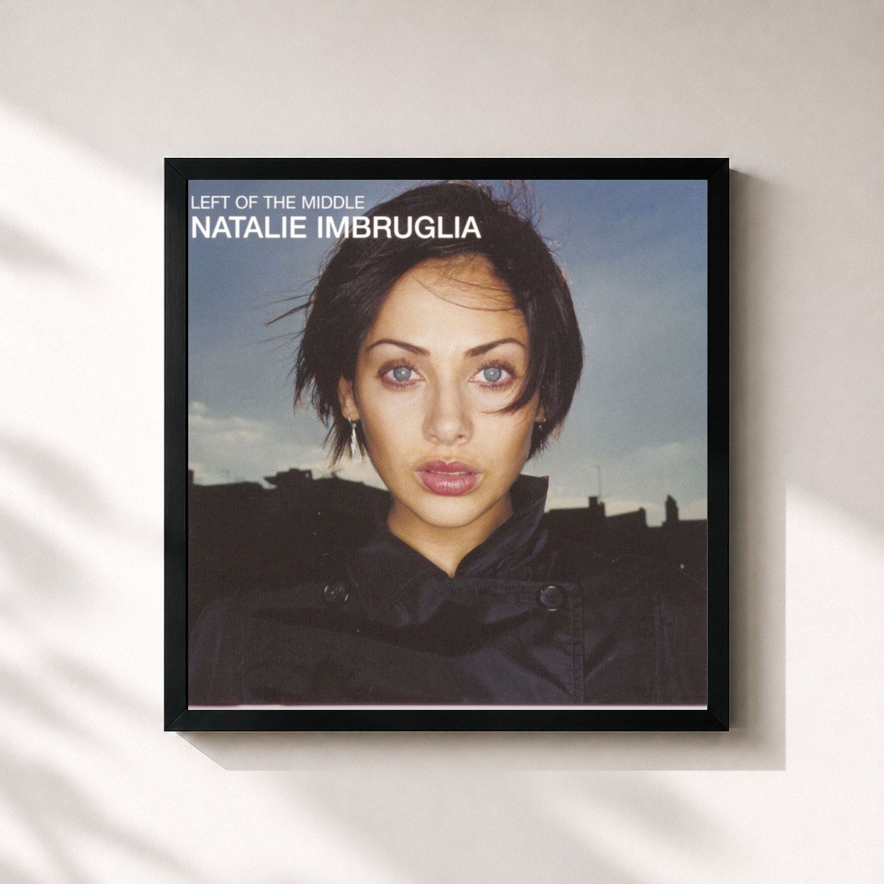 #noir Tableau carré de l'album Left Of The Middle de Natalie Imbruglia, cadre noir 32x32 cm