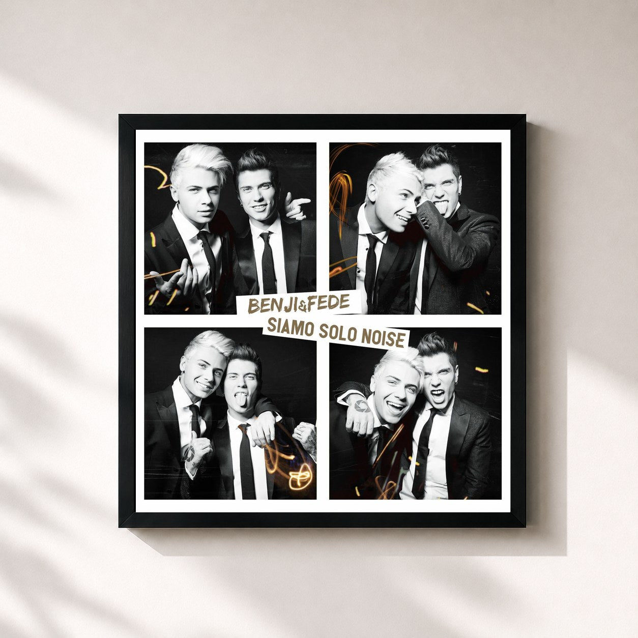 #noir Tableau carré de l'album Siamo solo noise (Deluxe) de Benji & Fede, cadre noir 32x32 cm