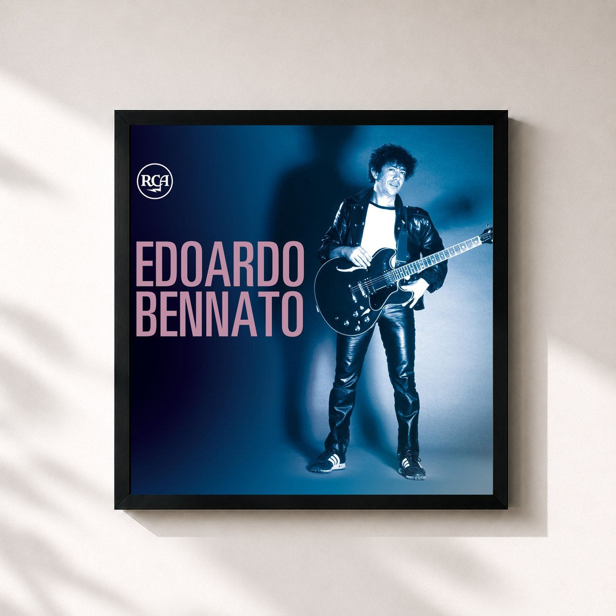 #noir Tableau carré de l'album Edoardo Bennato de Edoardo Bennato, cadre noir 32x32 cm