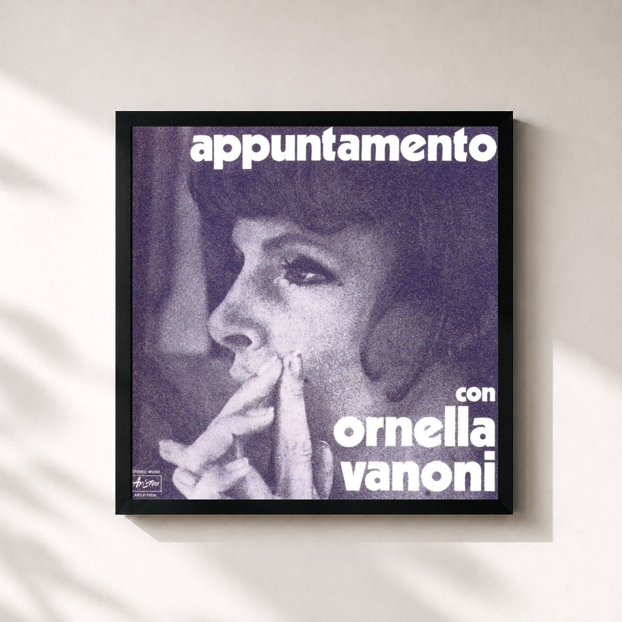 #noir Tableau carré de l'album Appuntamento Con Ornella Vanoni de Ornella Vanoni, cadre noir 32x32 cm